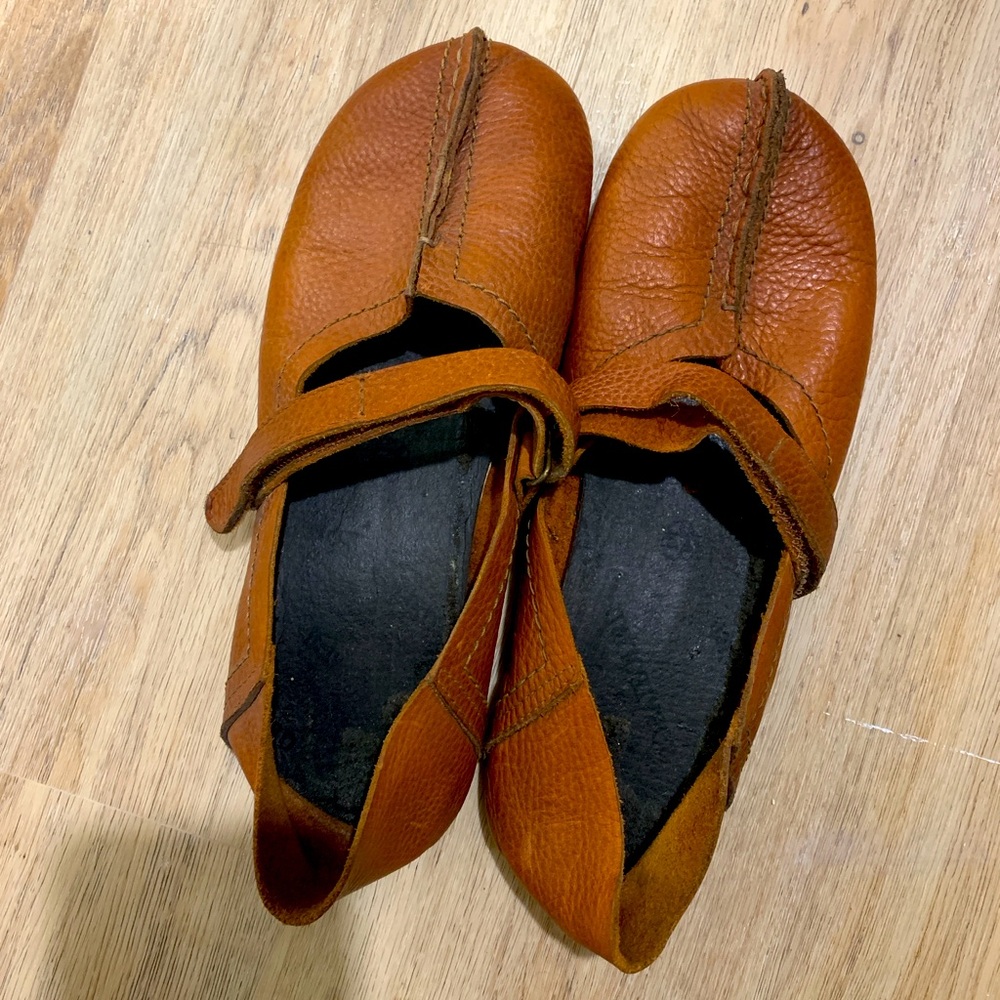 Leather shoes